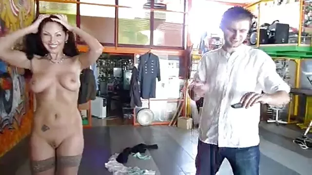 Ela vídeos pornô de asiáticas deixa-me vir-me na sua rata molhada cor-de-rosa