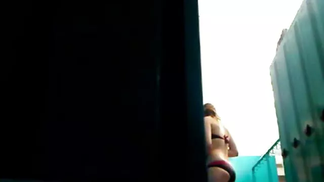 Massagem Yin vídeo pornô japonesa gostosa na cara e empurrada