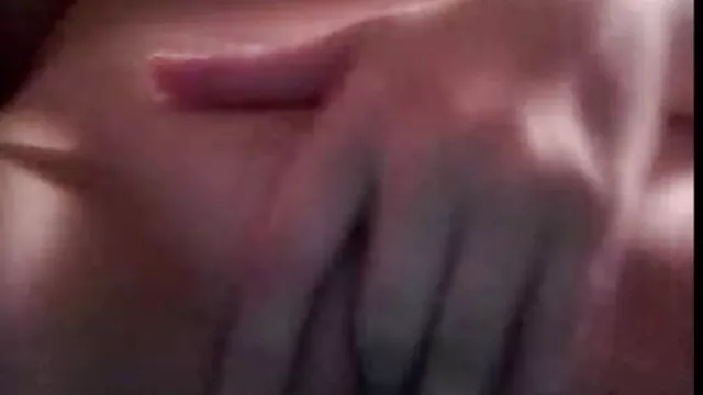 Meio-dia quente no sofá video porno com asiáticas