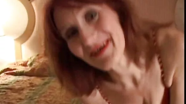 Loira Boazona nua no chuveiro. vídeo de pornô com japonesa