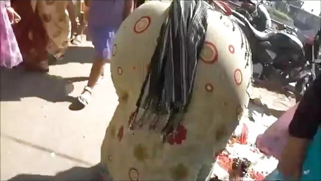 Skinny videos de sexo japonesa teen babe tem Ménage à trois