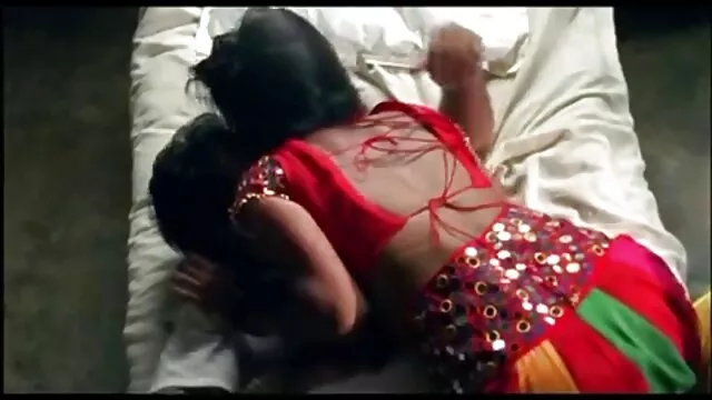 Mamas Enormes ficam bem filme de sexo com mulher japonesa na Bo.